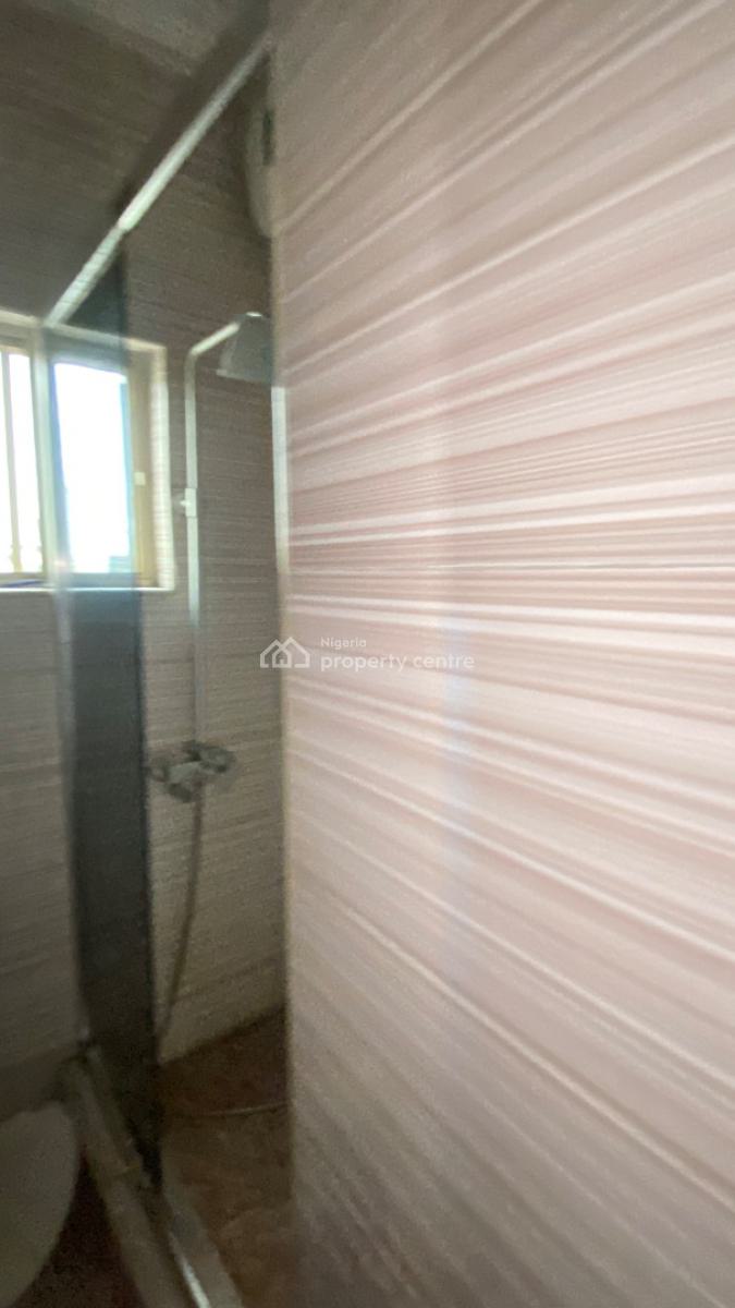 Standard Two Bedrooms Flat, Lekki, Lagos, Flat / Apartment for Rent