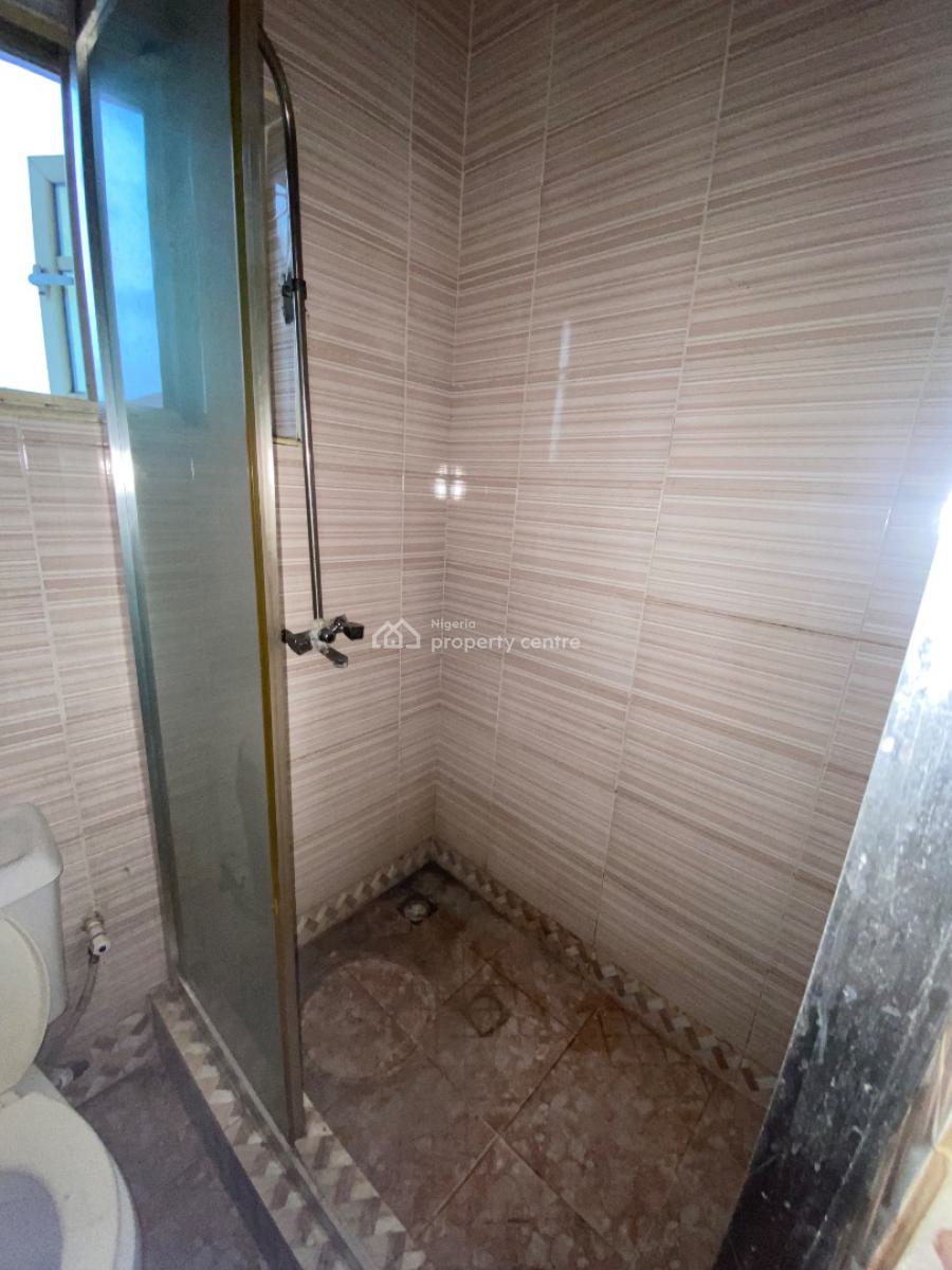 Standard Two Bedrooms Flat, Lekki, Lagos, Flat / Apartment for Rent