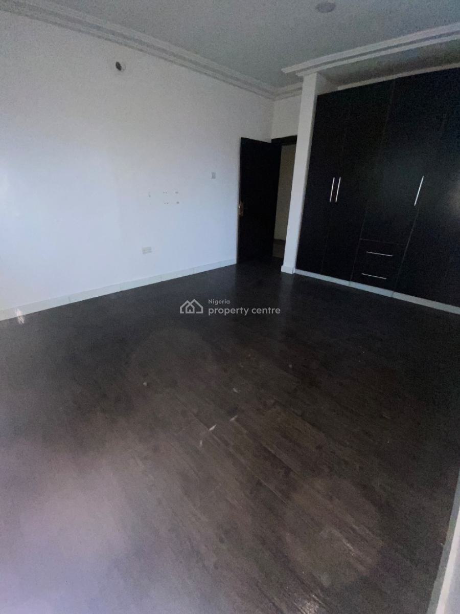Standard Two Bedrooms Flat, Lekki, Lagos, Flat / Apartment for Rent