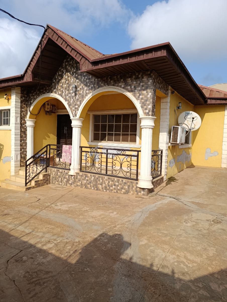 Modern Twin Flat of 3 Bedroom Each Full Pop on 561sqm, Love Estate,ope Odu, Elewuro, Akobo, Ibadan, Oyo, Block of Flats for Sale