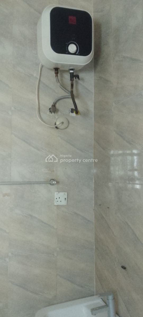 a Semi Master Bedroom, Chevy View Estate Chevron Drive, Chevron, Lekki, Lagos, Self Contain (single Rooms) for Rent