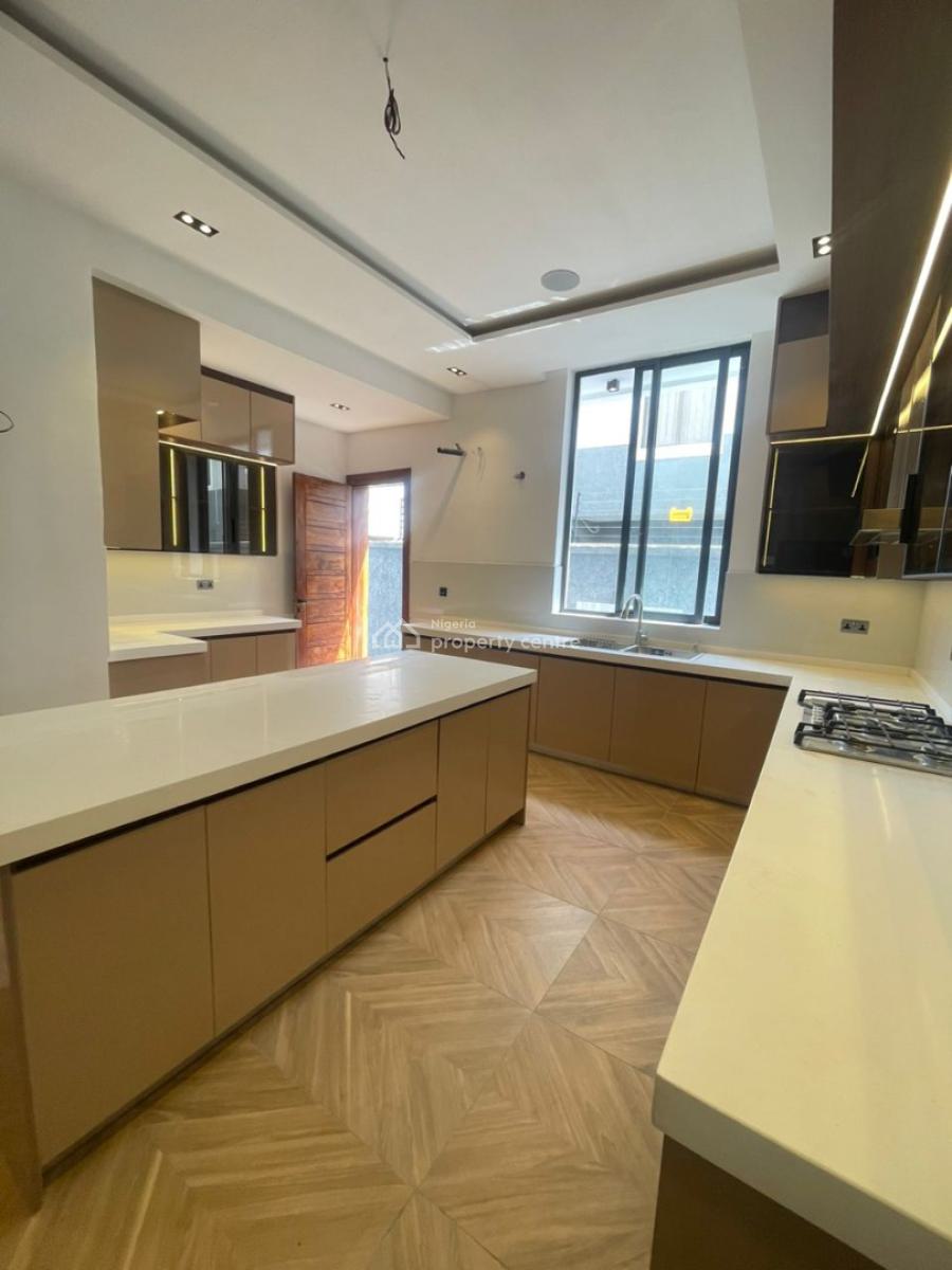 5 Bedroom Smart Home with Cinema, Gym, Swimming Pool and Bq, Lekki Phase 1, Lekki, Lagos, Flat / Apartment for Sale