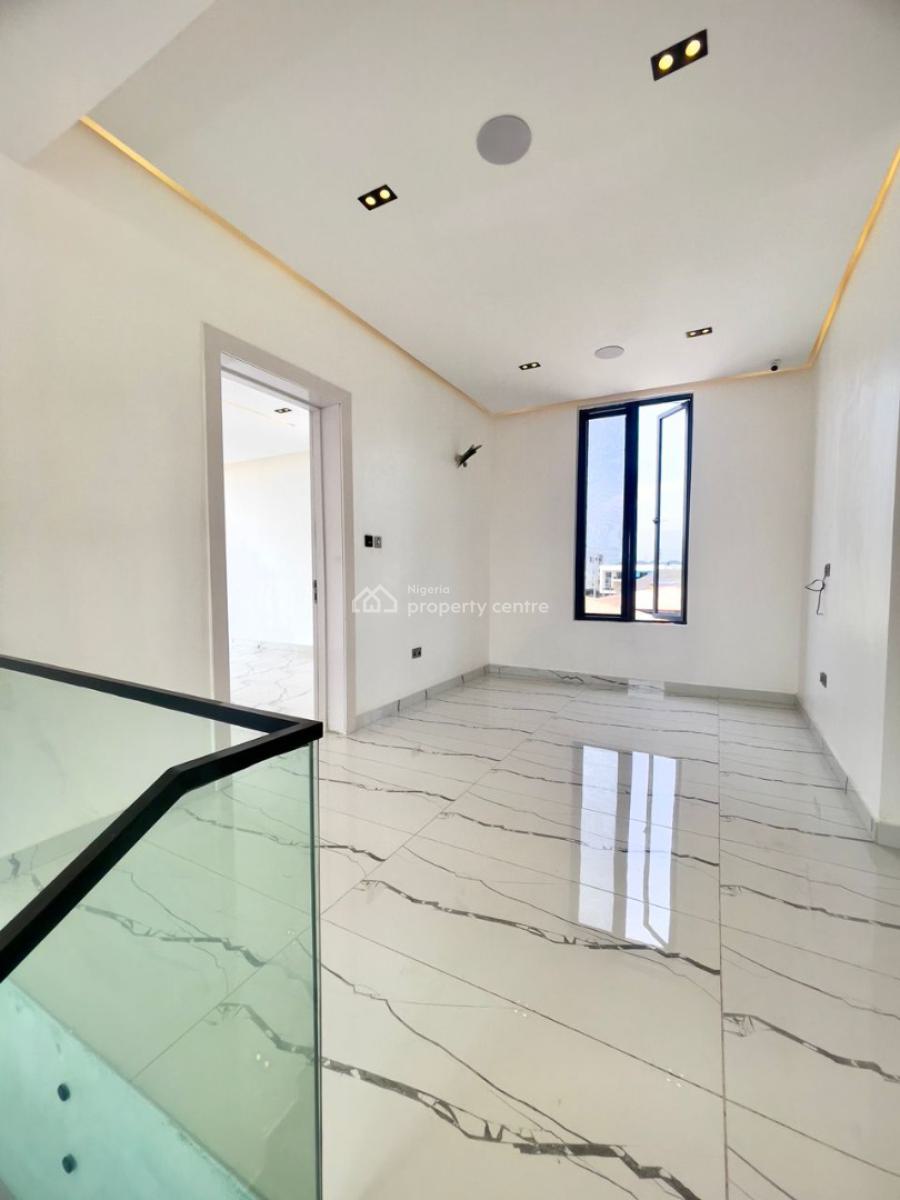 5 Bedroom Smart Home with Cinema, Gym, Swimming Pool and Bq, Lekki Phase 1, Lekki, Lagos, Flat / Apartment for Sale