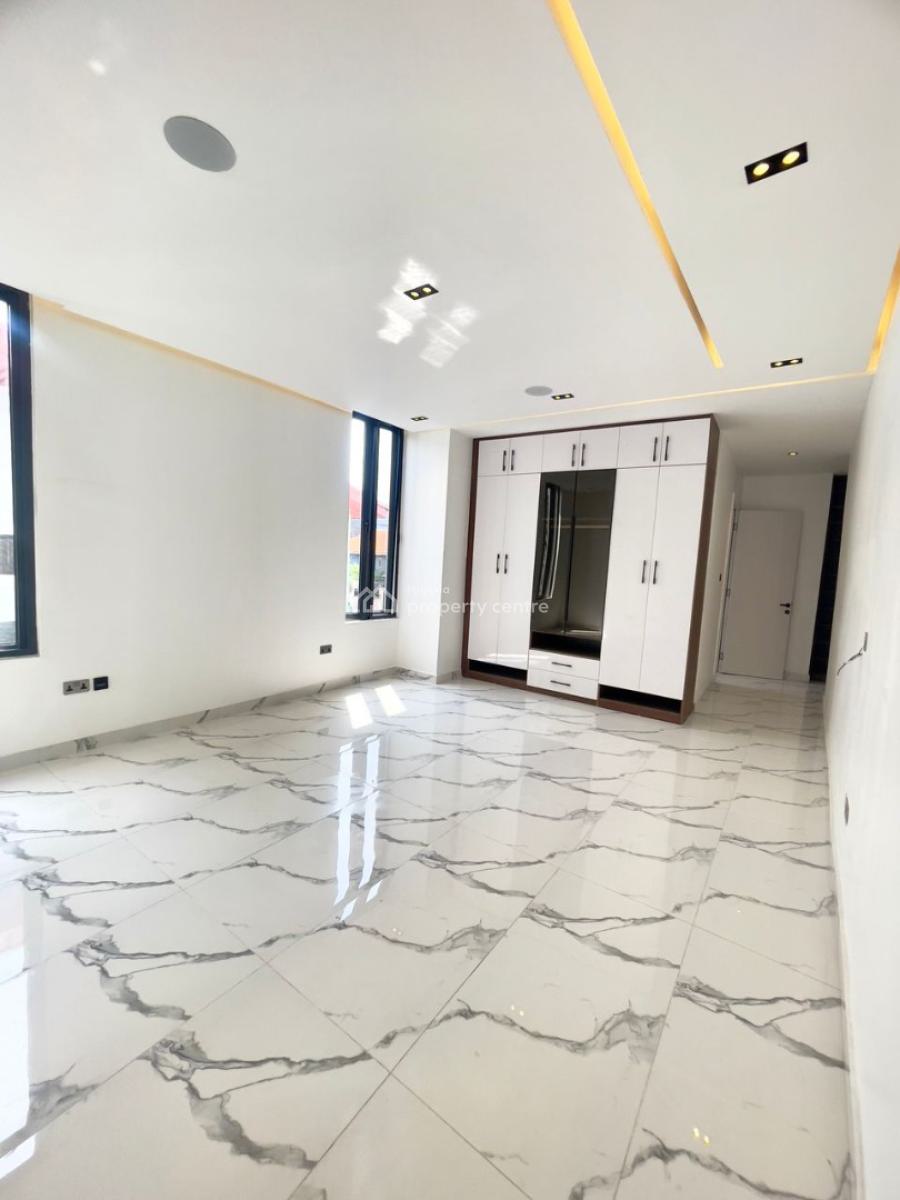 5 Bedroom Smart Home with Cinema, Gym, Swimming Pool and Bq, Lekki Phase 1, Lekki, Lagos, Flat / Apartment for Sale
