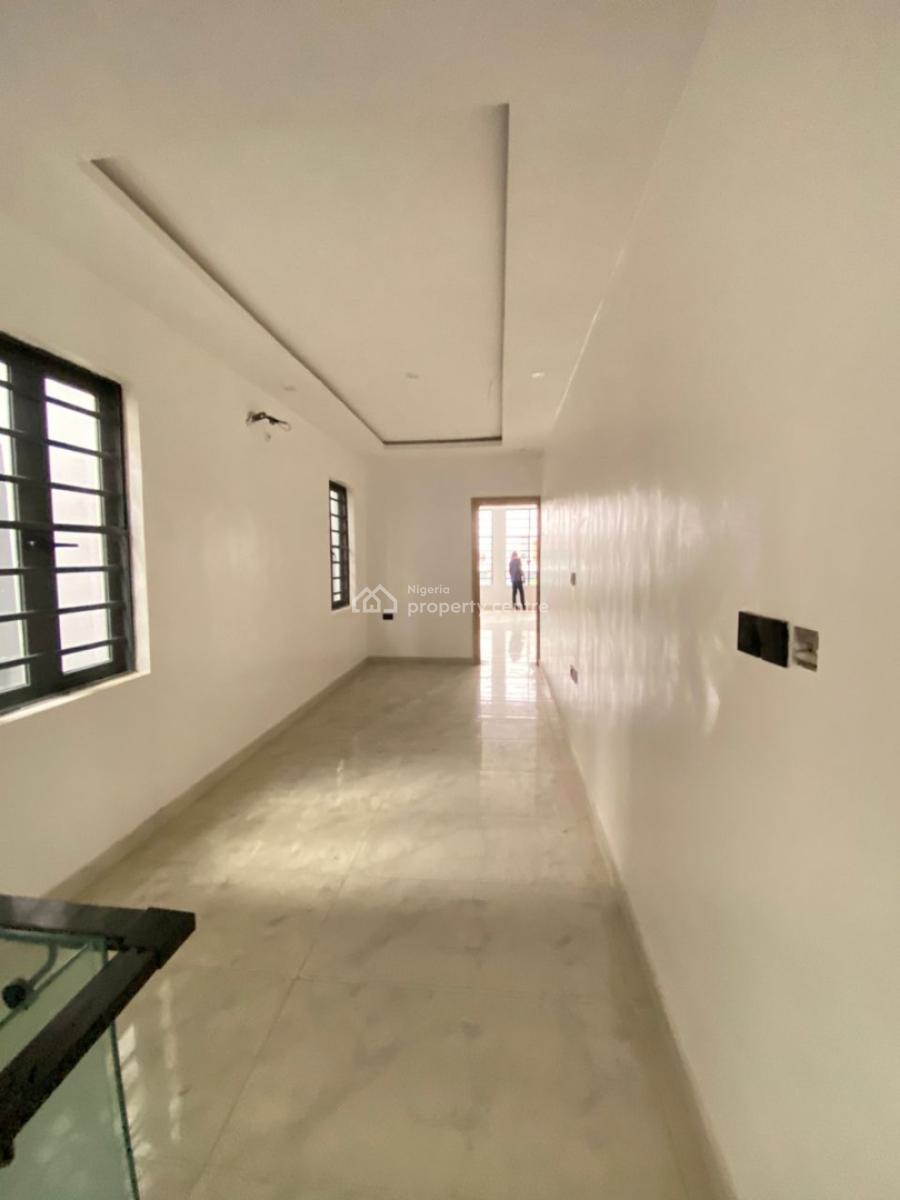 Contemporary 5 Bedroom Terrace Duplex with Bq, Ologolo, Lekki, Lagos, Terraced Duplex for Sale