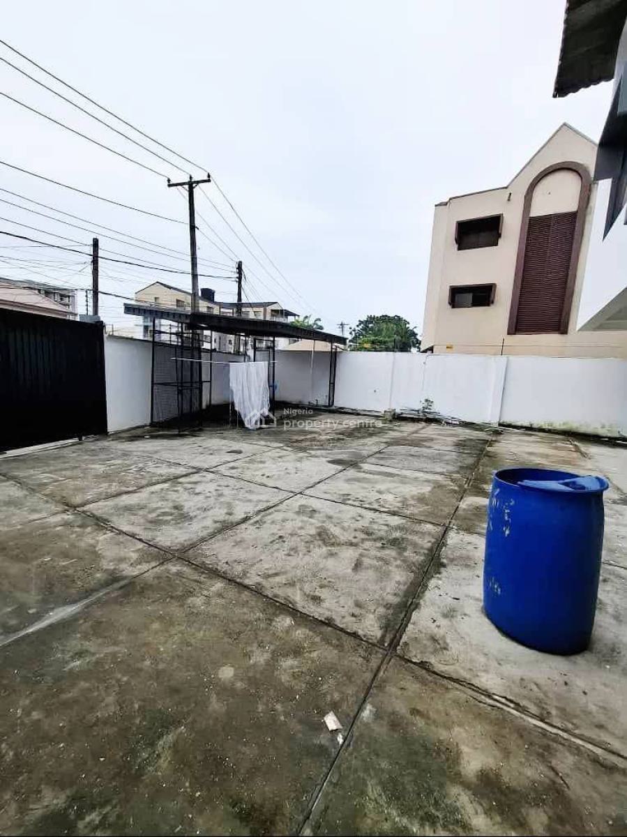 Spacious and Well-positioned 12-bedroom Detached House, Victoria Island (vi), Lagos, Detached Duplex for Rent
