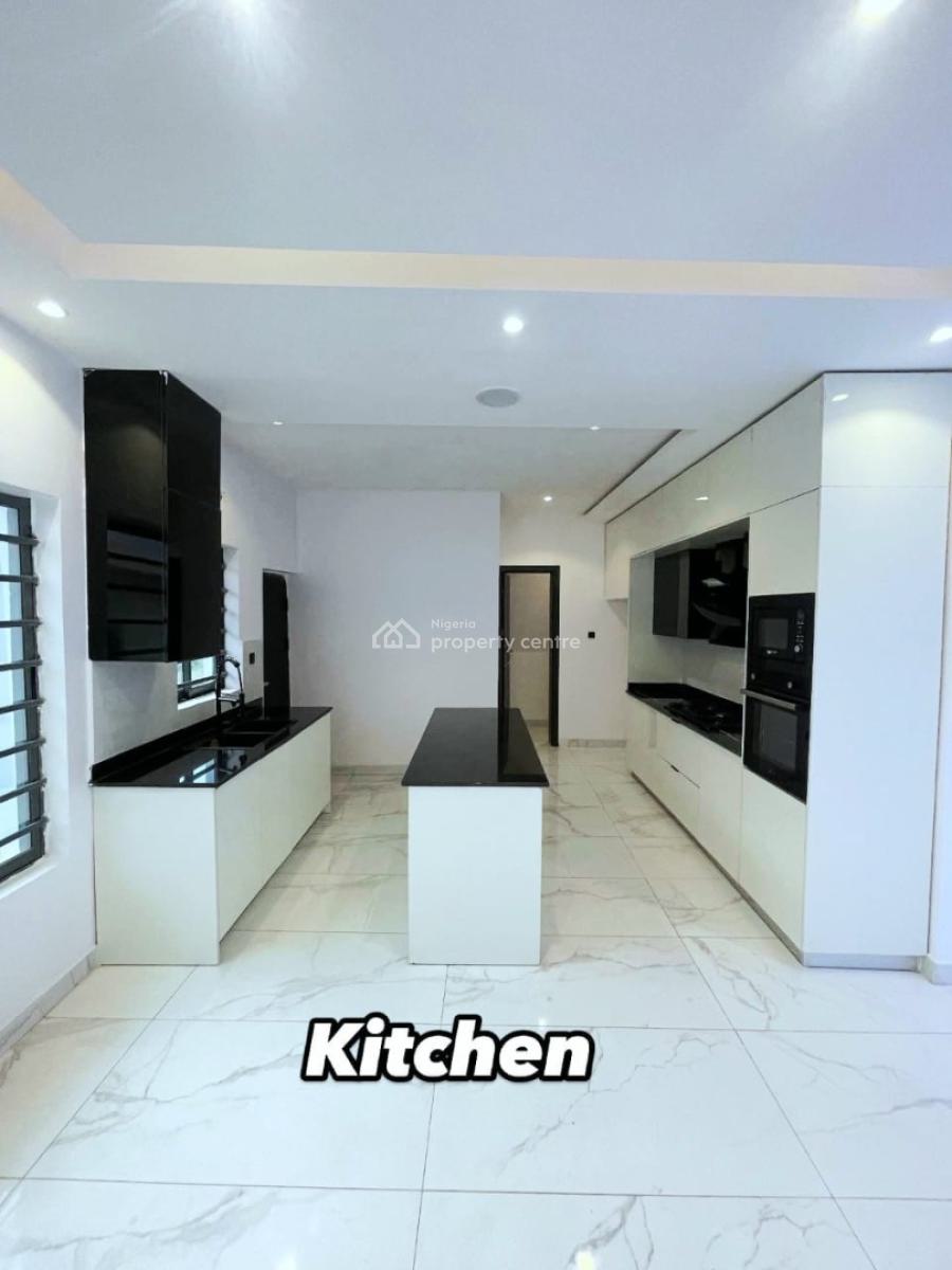 Fully Serviced 3 Bedroom Apartments, Lekki Phase 1, Lekki, Lagos, Flat / Apartment for Sale