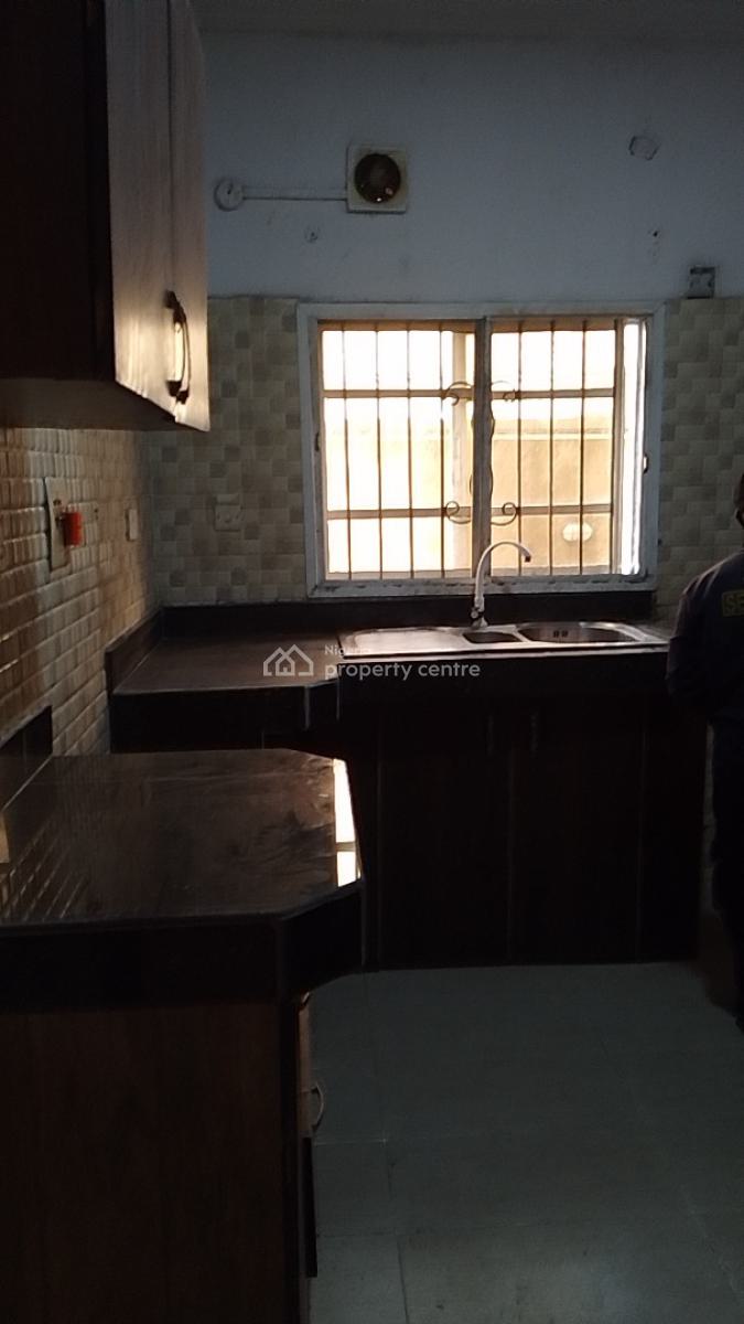 Recently Vacated 2 Bed with Clean Water, Sangotedo, Ajah, Lagos, Flat / Apartment for Rent