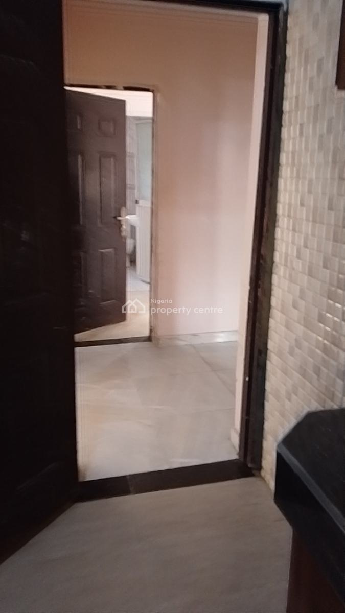 Recently Vacated 2 Bed with Clean Water, Sangotedo, Ajah, Lagos, Flat / Apartment for Rent