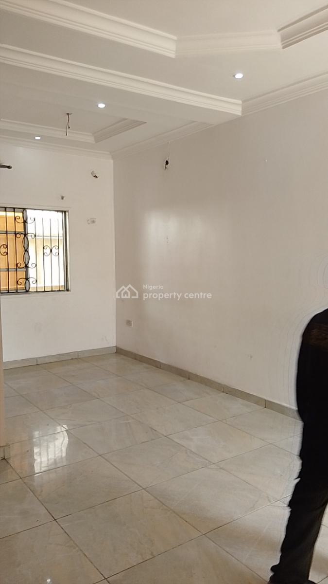 Recently Vacated 2 Bed with Clean Water, Sangotedo, Ajah, Lagos, Flat / Apartment for Rent