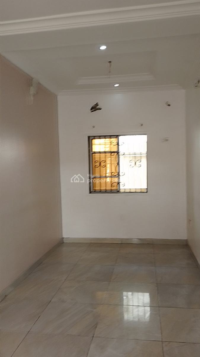Recently Vacated 2 Bed with Clean Water, Sangotedo, Ajah, Lagos, Flat / Apartment for Rent
