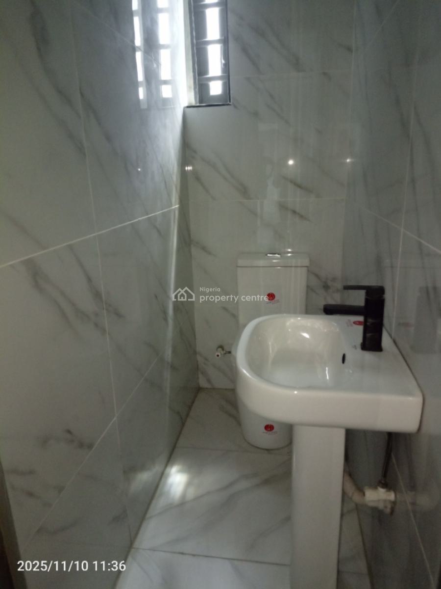 2 Bedroom Luxurious and Spacious Flat, Freedom Way, Lekki Phase 1 Lagos State, Lekki Phase 1, Lekki, Lagos, Flat / Apartment for Sale