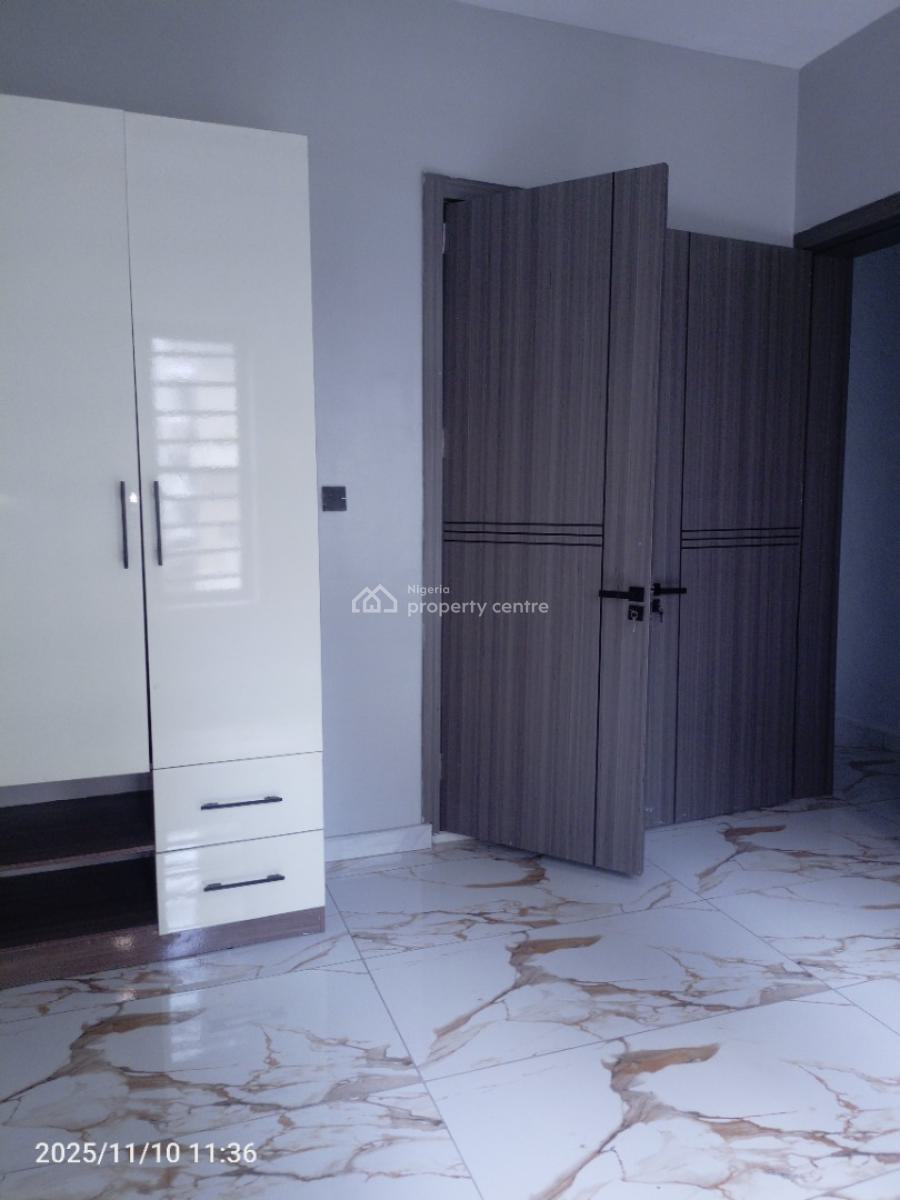 2 Bedroom Luxurious and Spacious Flat, Freedom Way, Lekki Phase 1 Lagos State, Lekki Phase 1, Lekki, Lagos, Flat / Apartment for Sale
