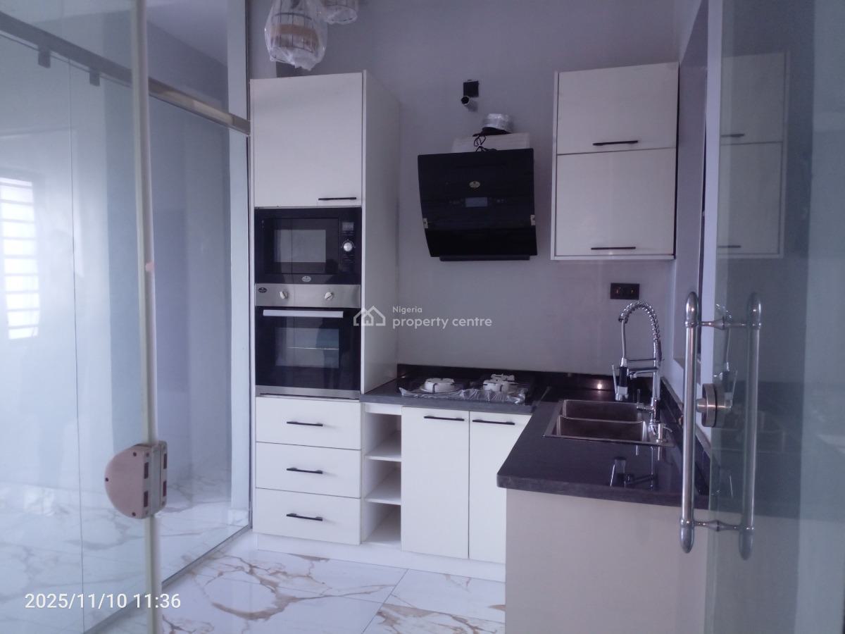 2 Bedroom Luxurious and Spacious Flat, Freedom Way, Lekki Phase 1 Lagos State, Lekki Phase 1, Lekki, Lagos, Flat / Apartment for Sale