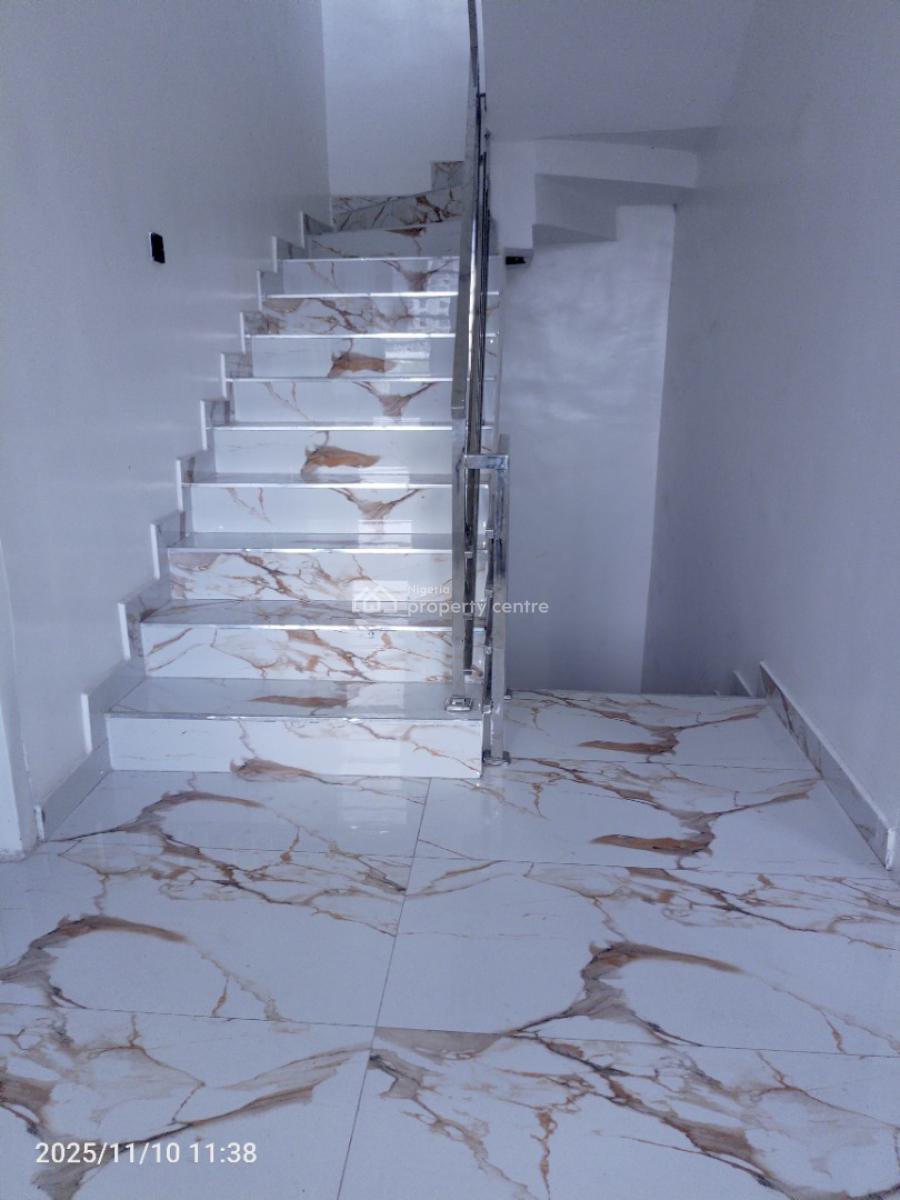 2 Bedroom Luxurious and Spacious Flat, Freedom Way, Lekki Phase 1 Lagos State, Lekki Phase 1, Lekki, Lagos, Flat / Apartment for Sale