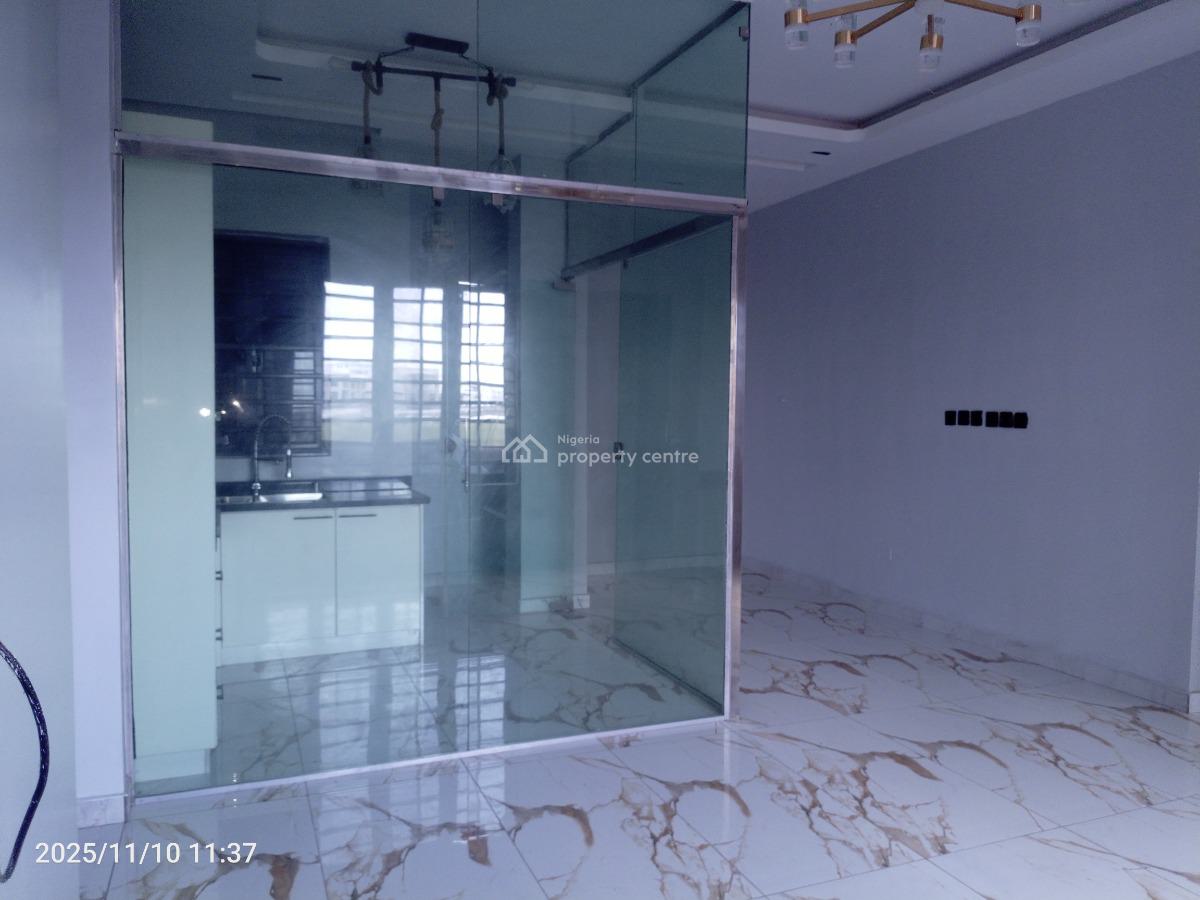 2 Bedroom Luxurious and Spacious Flat, Freedom Way, Lekki Phase 1 Lagos State, Lekki Phase 1, Lekki, Lagos, Flat / Apartment for Sale