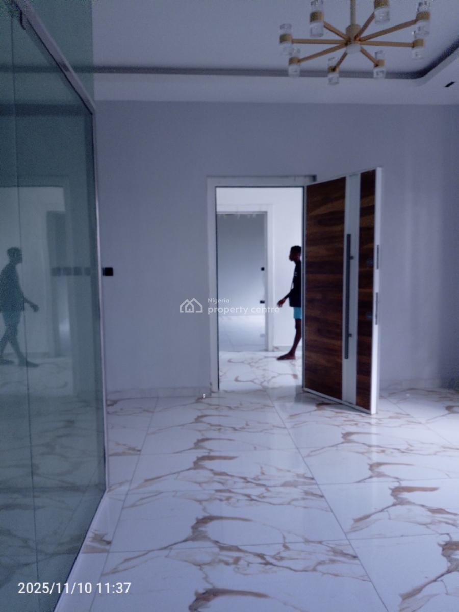 2 Bedroom Luxurious and Spacious Flat, Freedom Way, Lekki Phase 1 Lagos State, Lekki Phase 1, Lekki, Lagos, Flat / Apartment for Sale