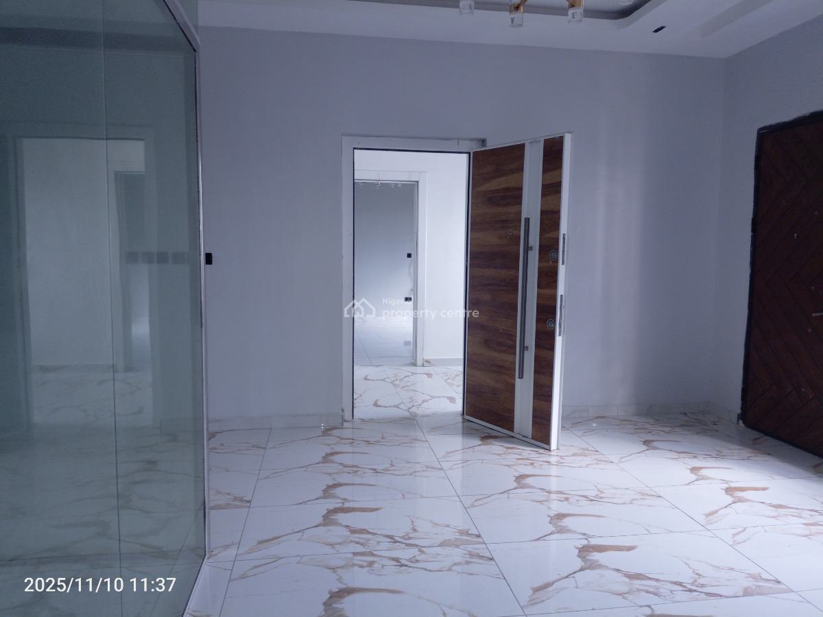 2 Bedroom Luxurious and Spacious Flat, Freedom Way, Lekki Phase 1 Lagos State, Lekki Phase 1, Lekki, Lagos, Flat / Apartment for Sale