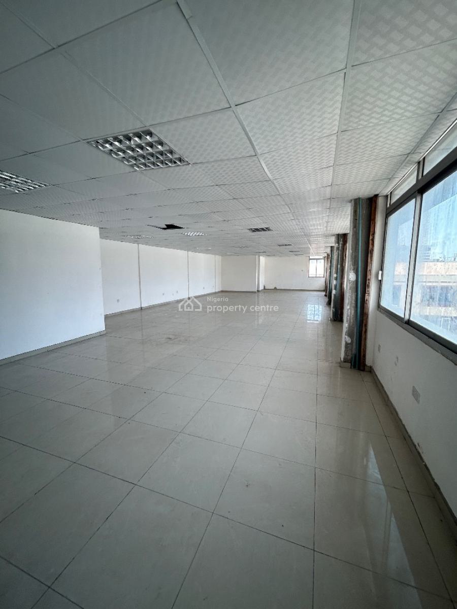 an Office Space Measuring 135sqm, Victoria Island (vi), Lagos, Office Space for Rent