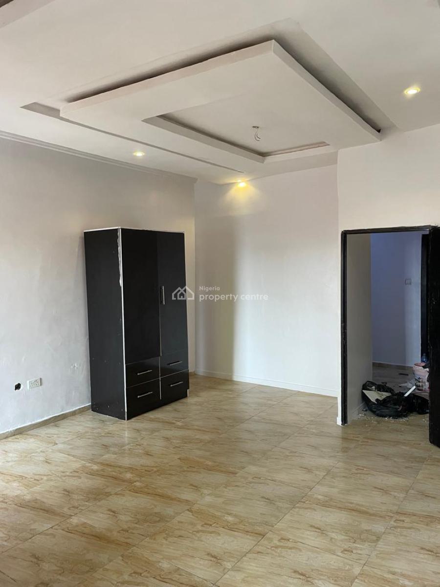 Specious Fully Serviced Studio, Chevron Drive, Lekki, Lagos, Flat / Apartment for Rent