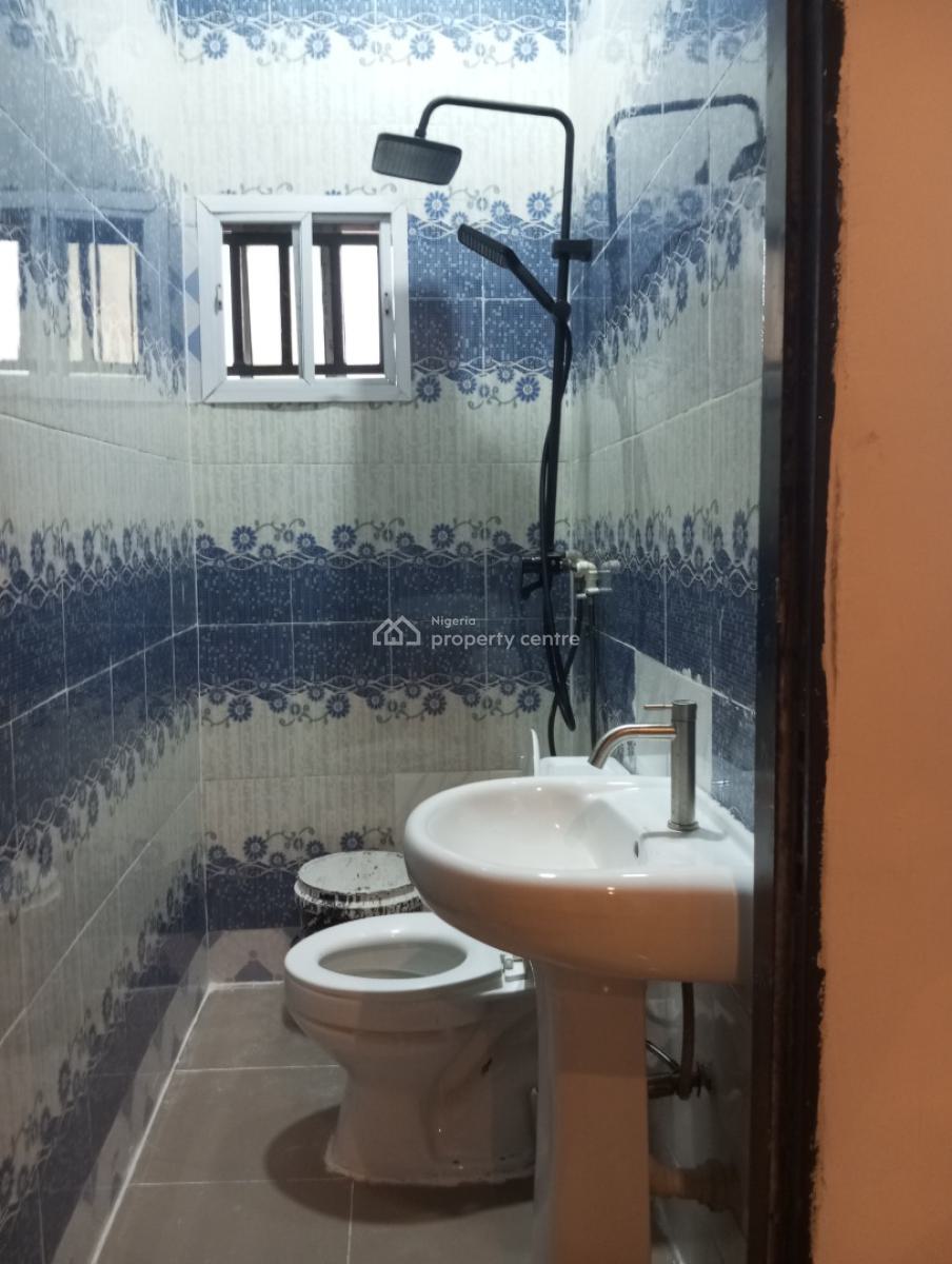 Specious Fully Serviced Studio, Chevron Drive, Lekki, Lagos, Flat / Apartment for Rent