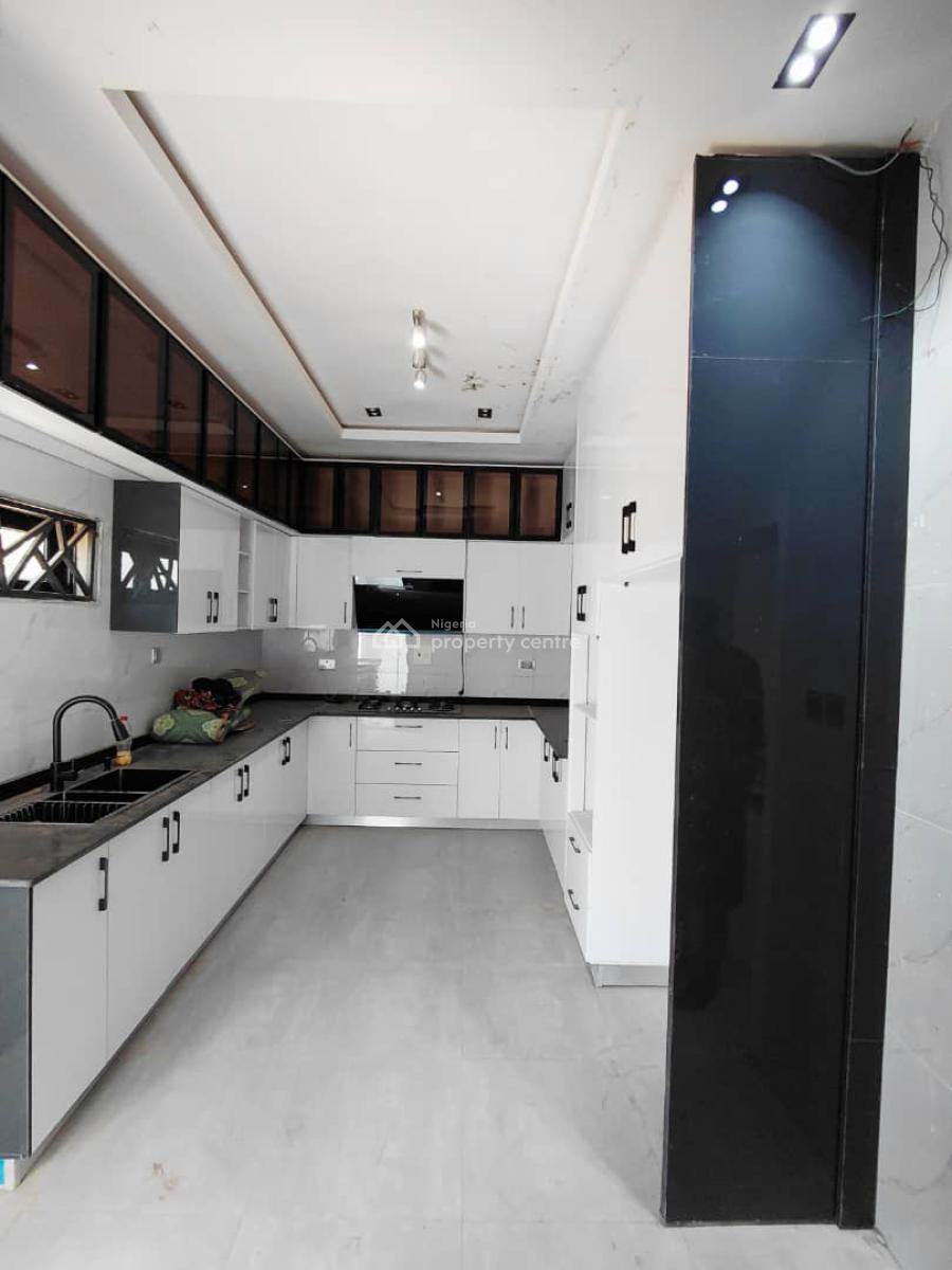 Newly Built 4 Bedroom Duplex in Good Estate, Alalubosa, Ibadan, Oyo, Detached Duplex for Sale