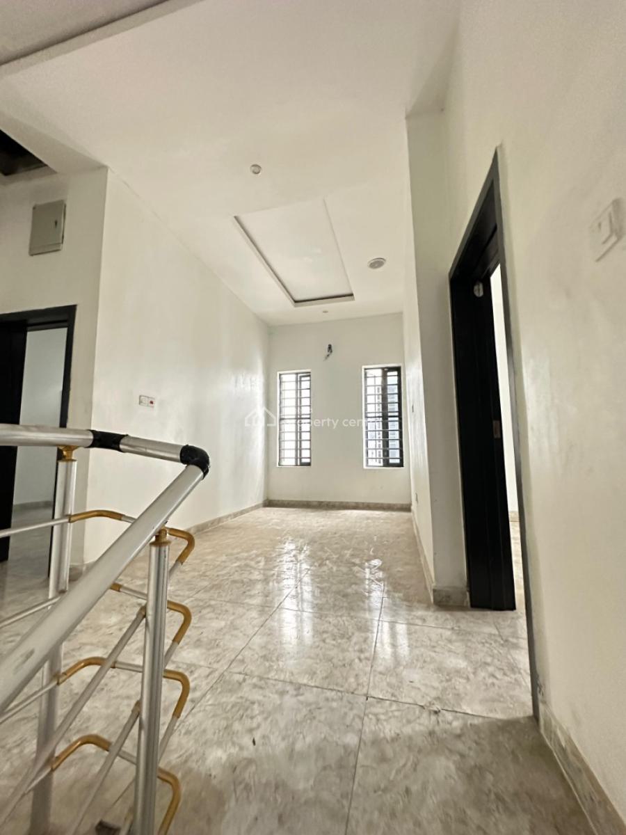 Luxurious 4 Bedroom Semi-detached Duplex Bq in a Secure Estate, Orchid, Lekki, Lagos, Semi-detached Duplex for Sale