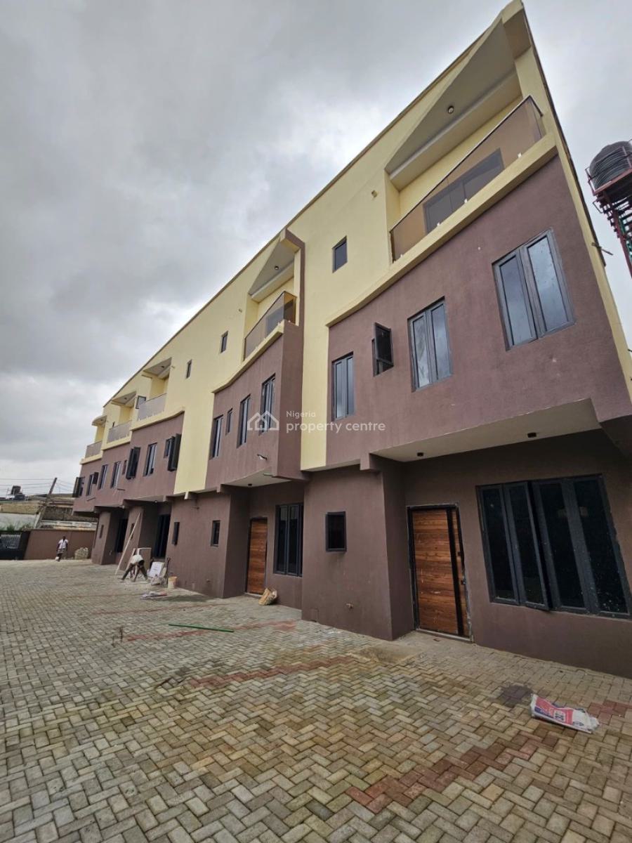 Amazing 4 Bedroom Terraced Duplexes with Bq in a Good Neighborhood, Gbagada, Lagos, Terraced Duplex for Sale
