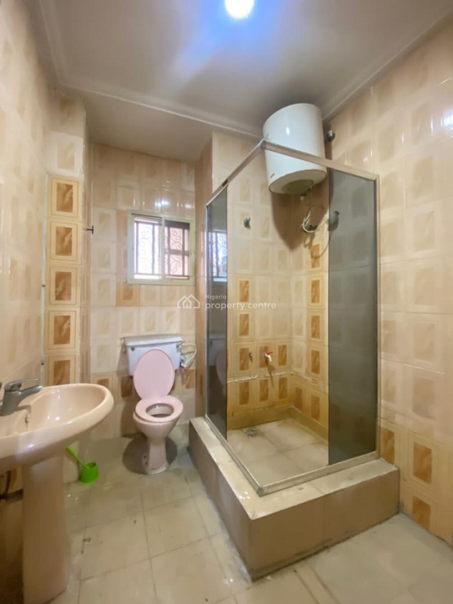 3 Bedroom Apartment in a Secured and Serene Estate, Agungi, Lekki, Lagos, Flat / Apartment for Rent