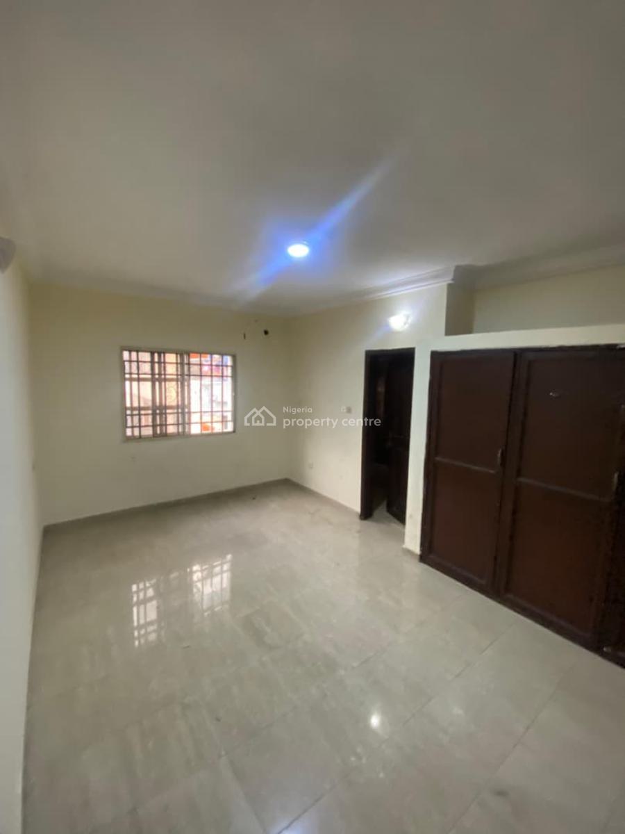 3 Bedroom Apartment in a Secured and Serene Estate, Agungi, Lekki, Lagos, Flat / Apartment for Rent