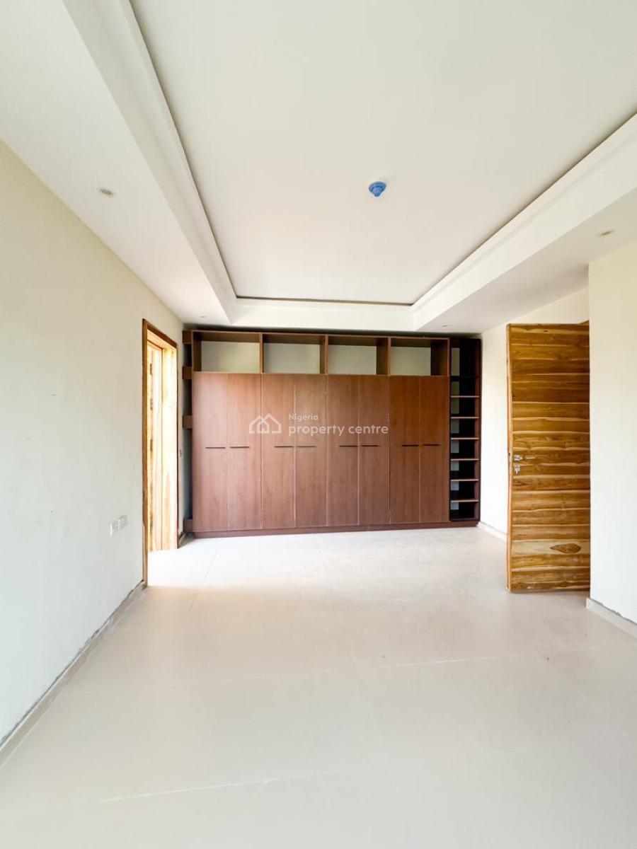 Exquisitely Designed 2 Bedroom Apartment with Bq in a Fully Serviced, Victoria Island (vi), Lagos, Flat / Apartment for Sale