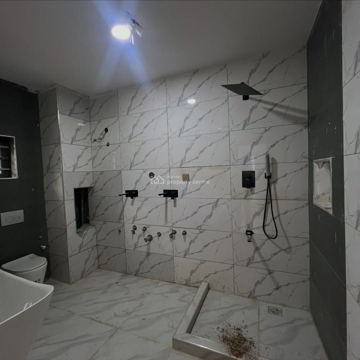 Smart and Luxury 3 Bedroom Flat, Lekki Phase 1, Lekki, Lagos, Flat / Apartment for Sale