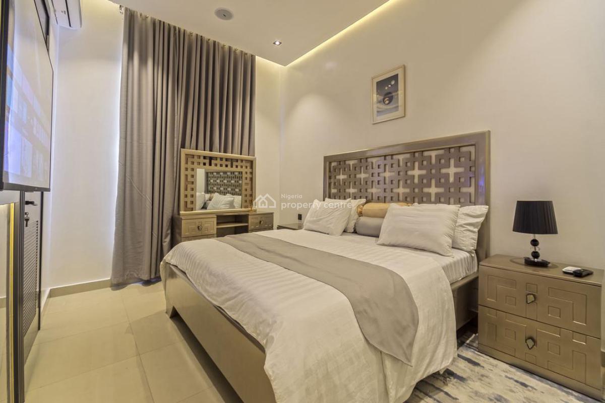 2-bedroom Apartment with Pool & Gym, Lekki Phase 1, Lekki, Lagos, Flat / Apartment Short Let