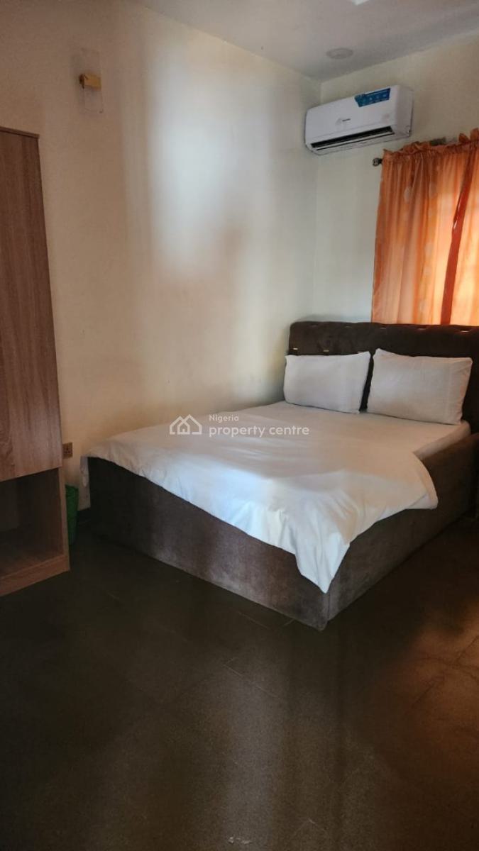 6 Bedrooom Apartments with Swimming Pool and Party Area, Ori-oke, Ogudu, Lagos, Commercial Property Short Let