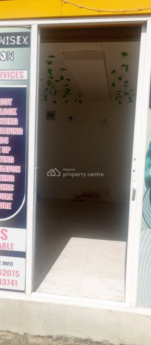 Sharp and Clean Shop in a Plaza By The Express, Abijo, Lekki, Lagos, Shop for Rent