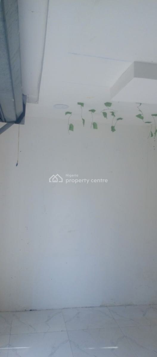 Sharp and Clean Shop in a Plaza By The Express, Abijo, Lekki, Lagos, Shop for Rent