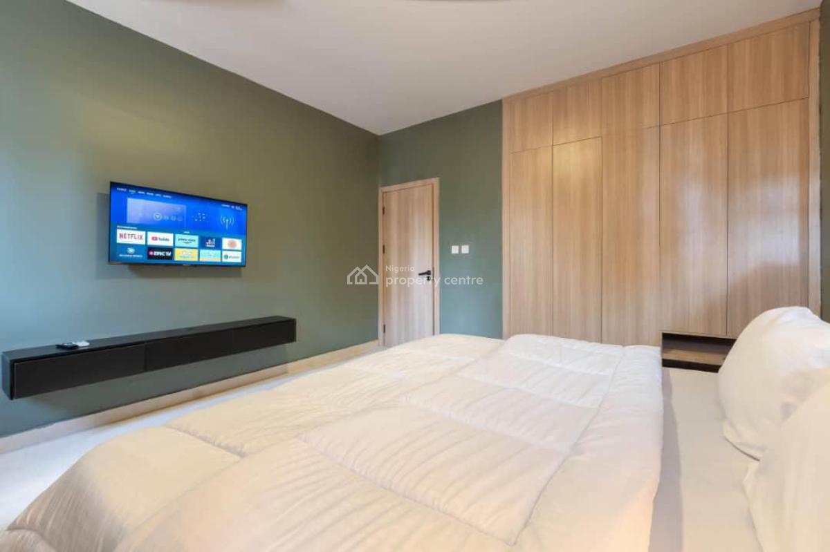 Luxurious and Spacious 3 Bedroom Apartment with Bq (slightly Negotiable), Victoria Island (vi), Lagos, Flat / Apartment for Rent