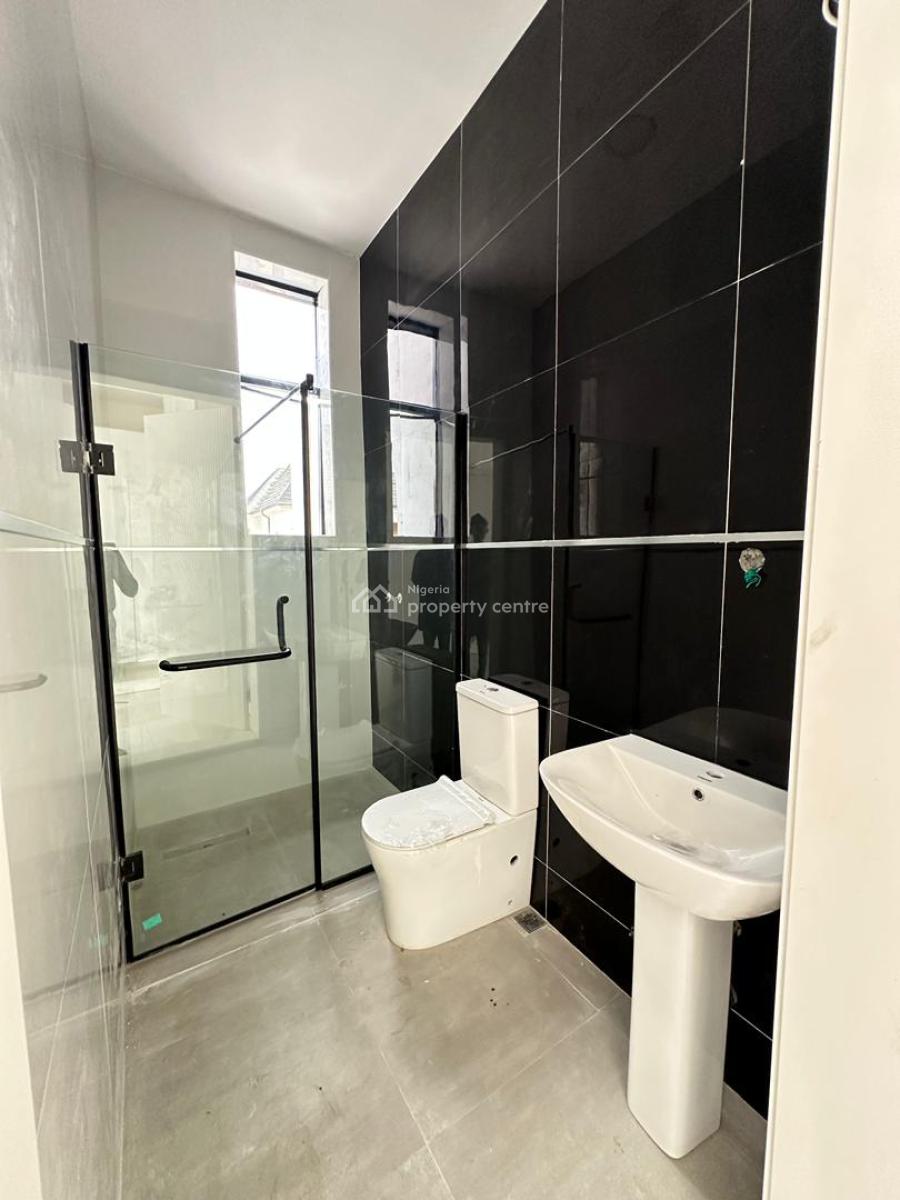 Exquisite Spacious 4 Bedroom Semi-detached Duplex, Less Than 7 Minutes From Ecuador Outdoor Bar, Orchid Road., Lekki Phase 2, Lekki, Lagos, Semi-detached Duplex for Sale