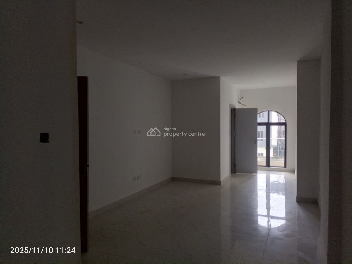 2 Bedroom Luxurious Maisonette, Freedom Way, Lekki Phase 1, Lekki, Lagos, Block of Flats for Sale