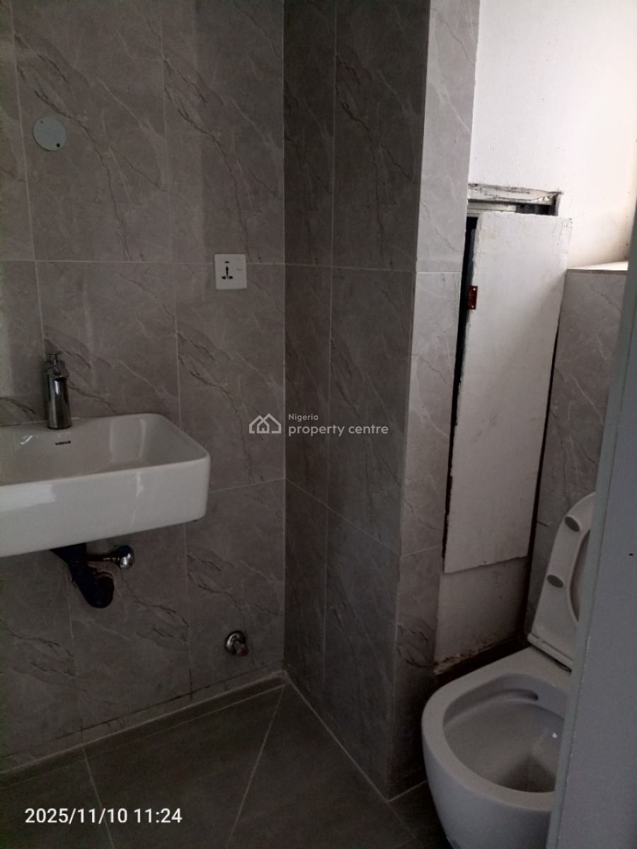 2 Bedroom Luxurious Maisonette, Freedom Way, Lekki Phase 1, Lekki, Lagos, Block of Flats for Sale