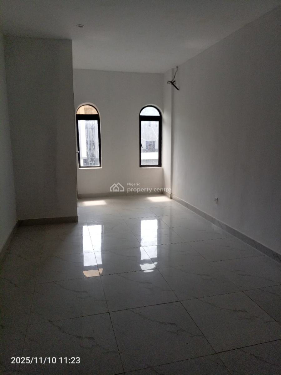 2 Bedroom Luxurious Maisonette, Freedom Way, Lekki Phase 1, Lekki, Lagos, Block of Flats for Sale
