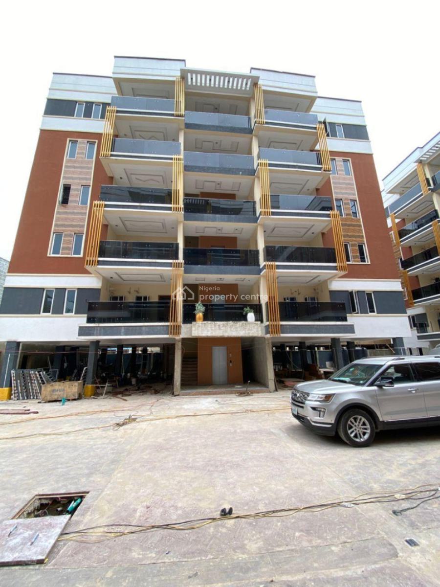 Spacious 2 Bedroom Apartment with Bq, Lekki Phase 1, Lekki, Lagos, Flat / Apartment for Sale