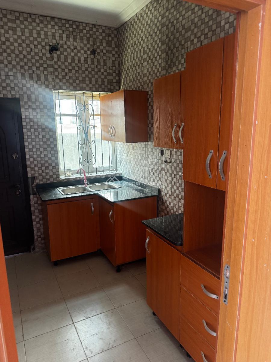 Well Maintained 3 Bedroom Apartment Downstairs, Ikota, Lekki, Lagos, Flat / Apartment for Rent