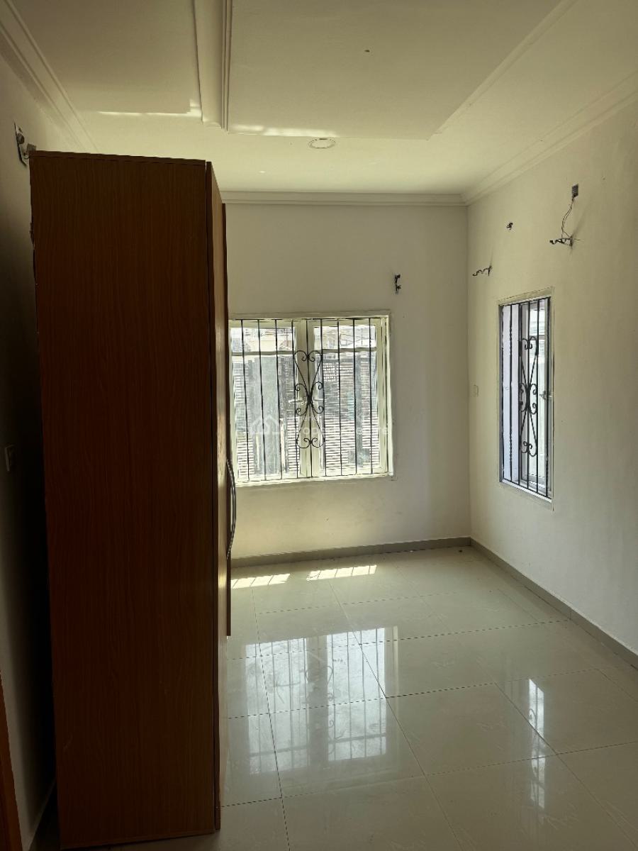Well Maintained 3 Bedroom Apartment Downstairs, Ikota, Lekki, Lagos, Flat / Apartment for Rent