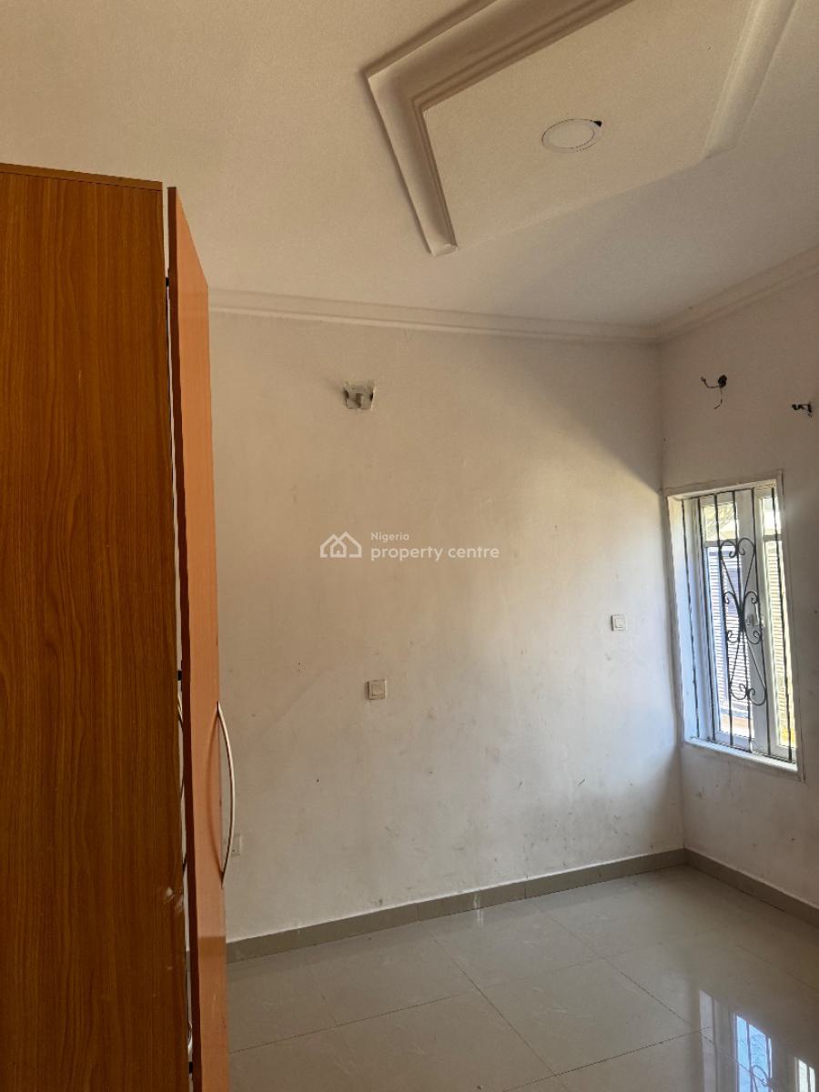 Well Maintained 3 Bedroom Apartment Downstairs, Ikota, Lekki, Lagos, Flat / Apartment for Rent