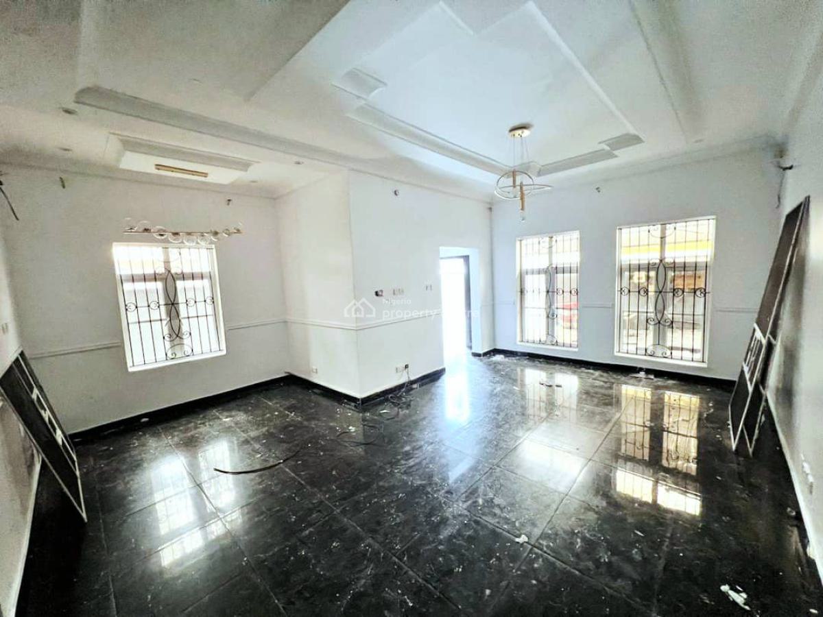 Newly Refurbished 4- Bedroom Semi-detached House, Chevron, Lekki, Lagos, Semi-detached Duplex for Sale