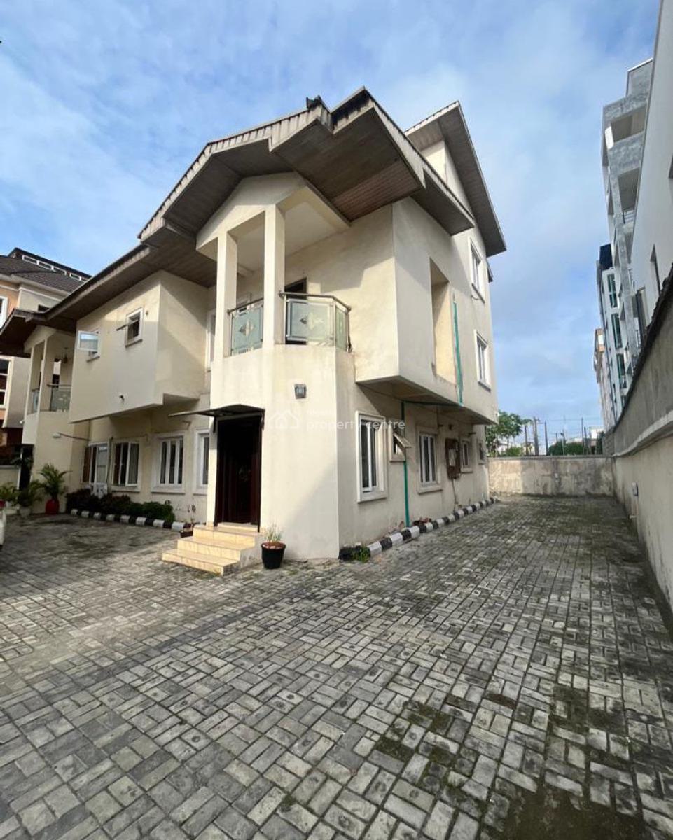 Spacious and Elegant 6 Bedroom Duplex, Lekki Phase 1, Lekki, Lagos, Semi-detached Duplex for Sale