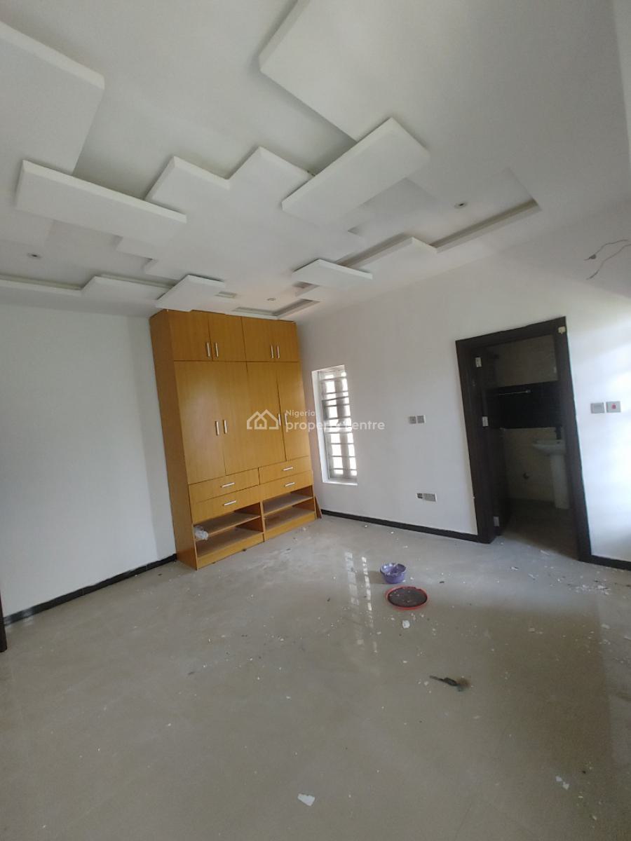 Clean Renovated Luxury 3 Bedroom Apartment, Behind Blenco, Olokonla, Ajah, Lagos, Flat / Apartment for Rent