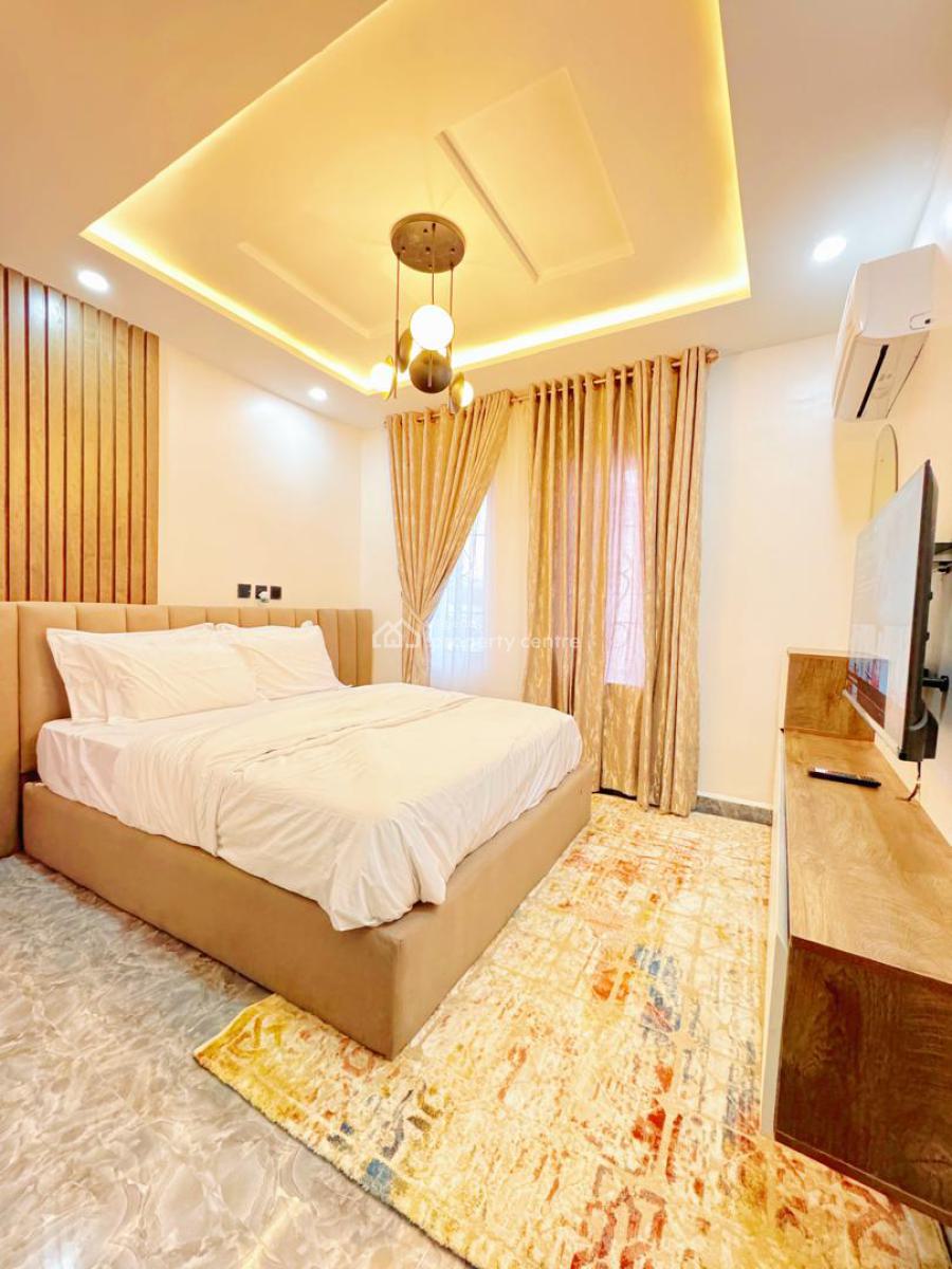 Eunice Cozy 2 Bedroom Apartment, Airport Road, Lugbe District, Abuja, Flat / Apartment Short Let