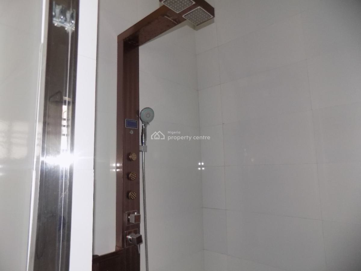 Well Maintained Spacious 4 Bedroom Semi Detached Duplex with Bq, Ologolo, Lekki Phase 1, Lekki, Lagos, Semi-detached Duplex for Sale